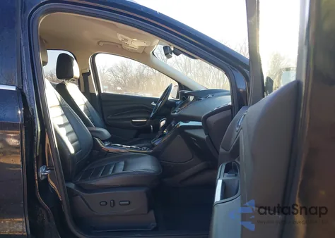 2015 Ford Escape Titanium z USA, uszkodzony, nr VIN 1FMCU0J90FUA20356